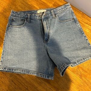 Abercrombie Short